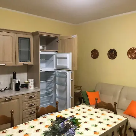 Lägenhet Casa Dora